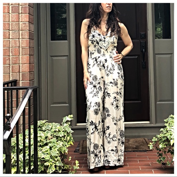 ✨LAST ONE ✨PARIS wide leg tank jumpsuit - Picture 2 of 8